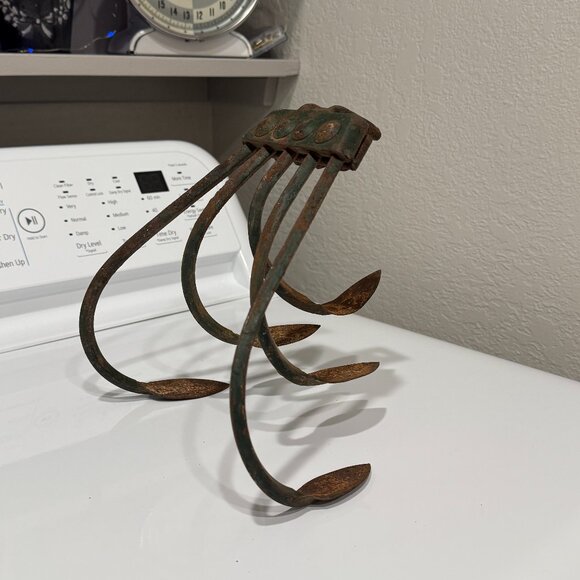 Antique 5 Tine Garden Cultivator Rustic Farmhouse Decor - Picture 3 of 17